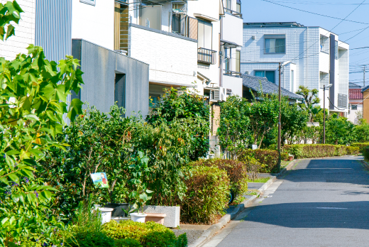 現地周辺の街並み
